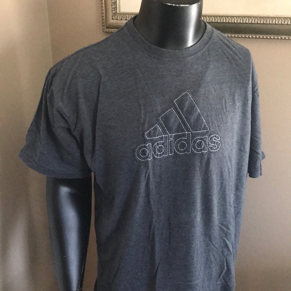 Adidas unusual stitched logo T-shirt in L